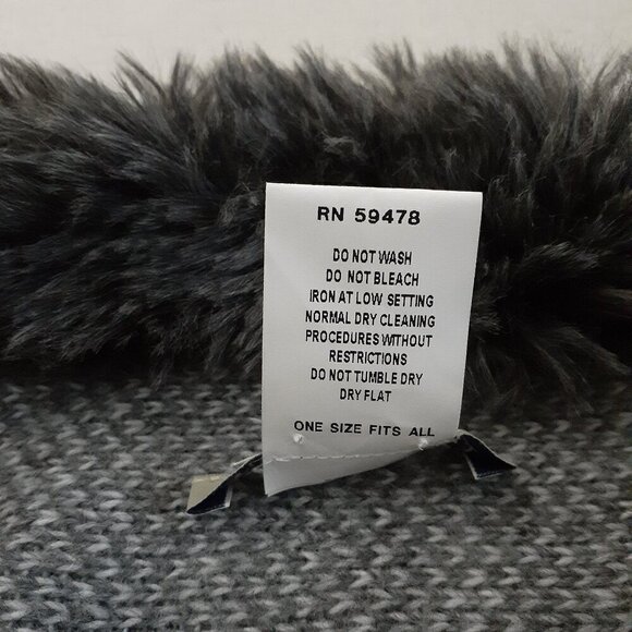 Fratelli Talli Gray Faux Fur Collar Wool Alpaca Knit Poncho - Picture 8 of 8